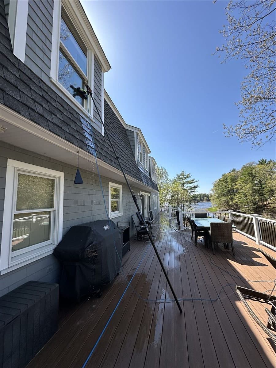 Deck & patio